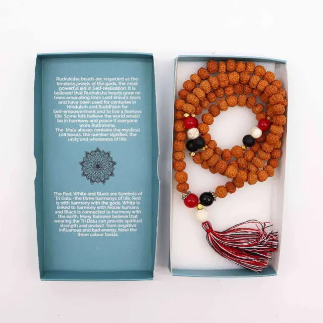 Mala Bali Tri Datu Rudraksha dettaglio - Pleyas