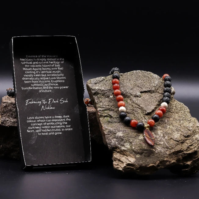 Collana Essenza del Vulcano Protezione dettaglio - Pleyas