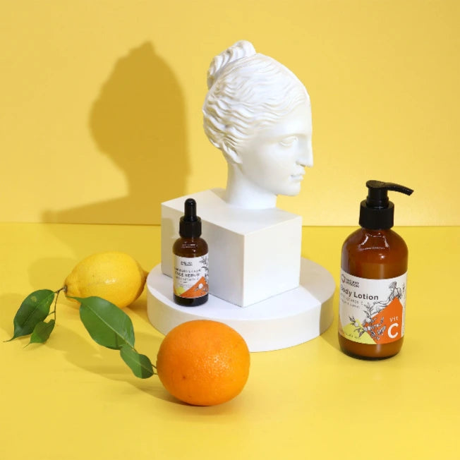 Siero viso alla Vitamina C con arance e cinorrodi per pelle radiosa - Pleyas